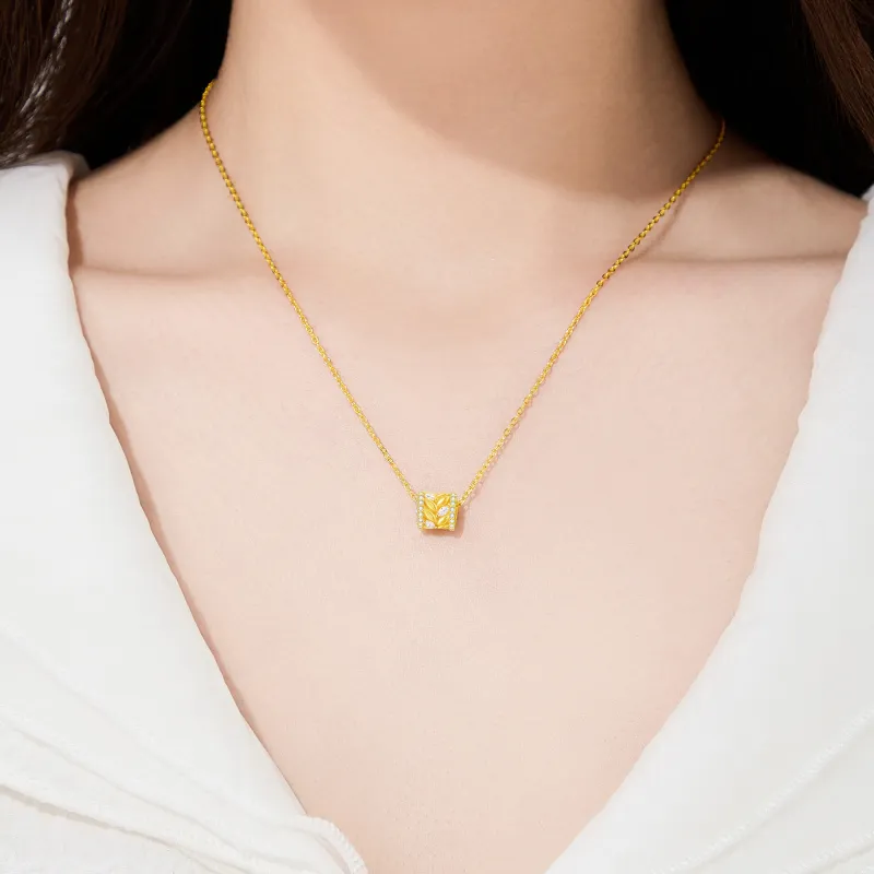 Lao Feng Xiang S925 Silver Necklaces Women's-4