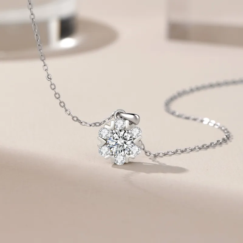 Lao Feng Xiang S925 Silver Necklaces Women's-5