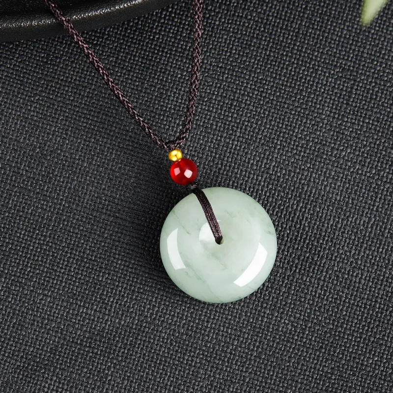 Lao Feng Xiang Tianshan Jade Necklaces Unisex-5