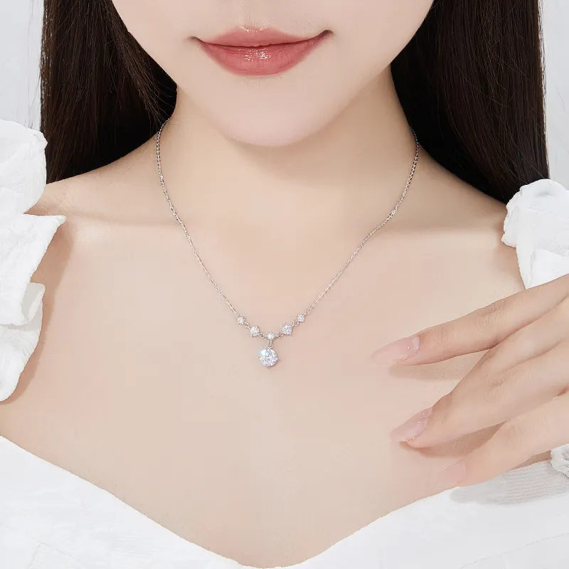 Lao Feng Xiang S925 Silver Necklaces Women's-4