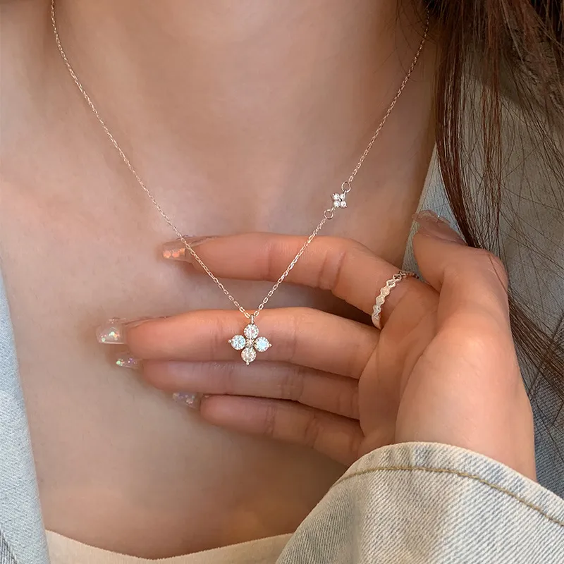 MIDNIGHT MOMENT Alloy Necklaces Women's-1