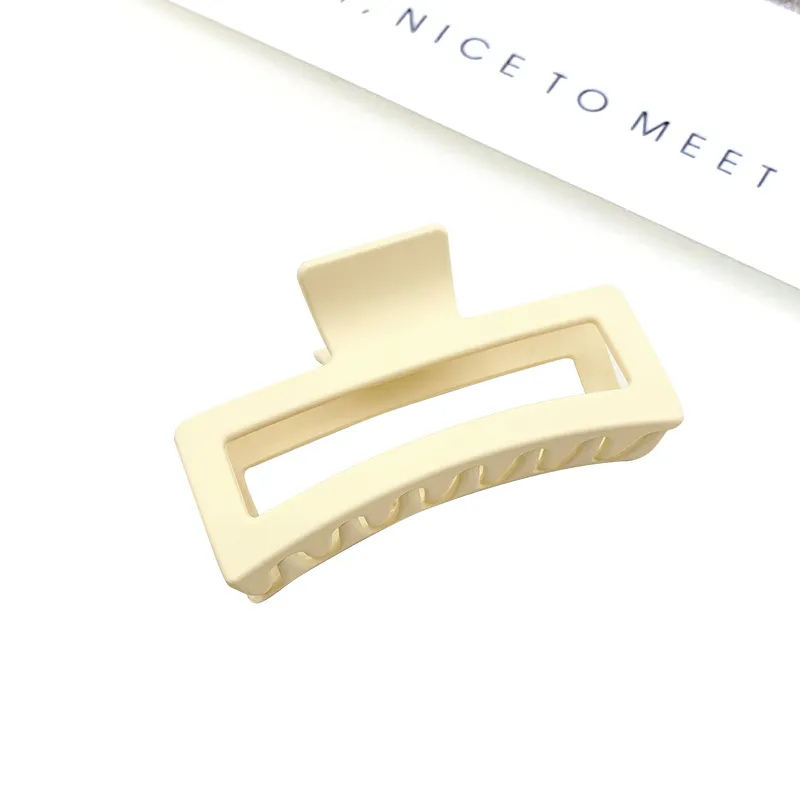 MIDNIGHT MOMENT Plastic Hair Clips Women's-8