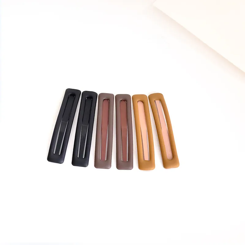 MIDNIGHT MOMENT Alloy Hair Clips Women's-1