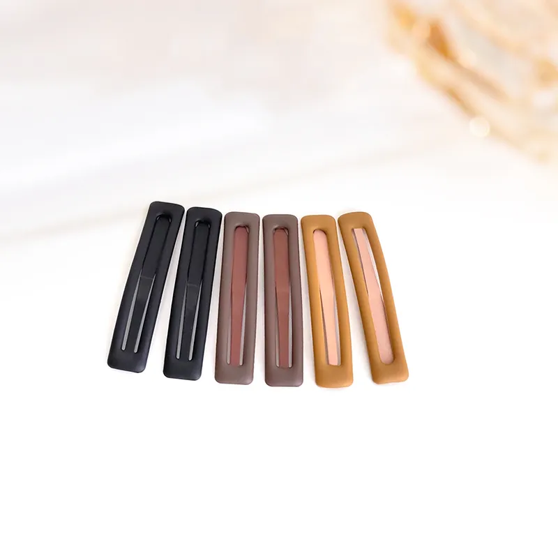 MIDNIGHT MOMENT Alloy Hair Clips Women's-2