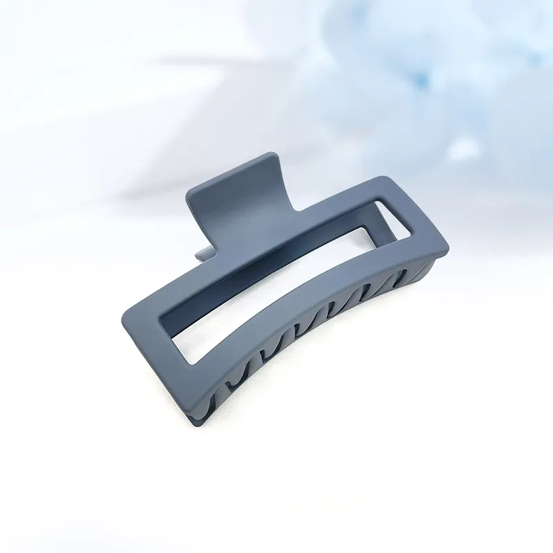 MIDNIGHT MOMENT Plastic Hair Clips Women's-10