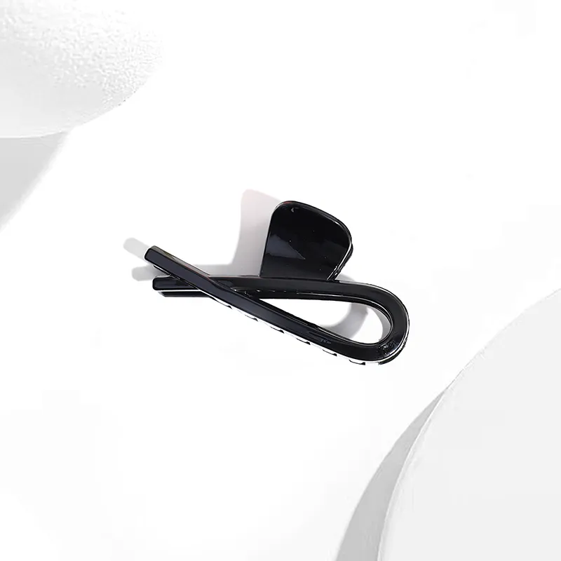 MIDNIGHT MOMENT Plastic Hair Clips Women's-2
