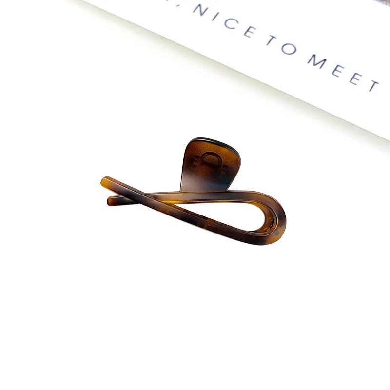 MIDNIGHT MOMENT Plastic Hair Clips Women's-4