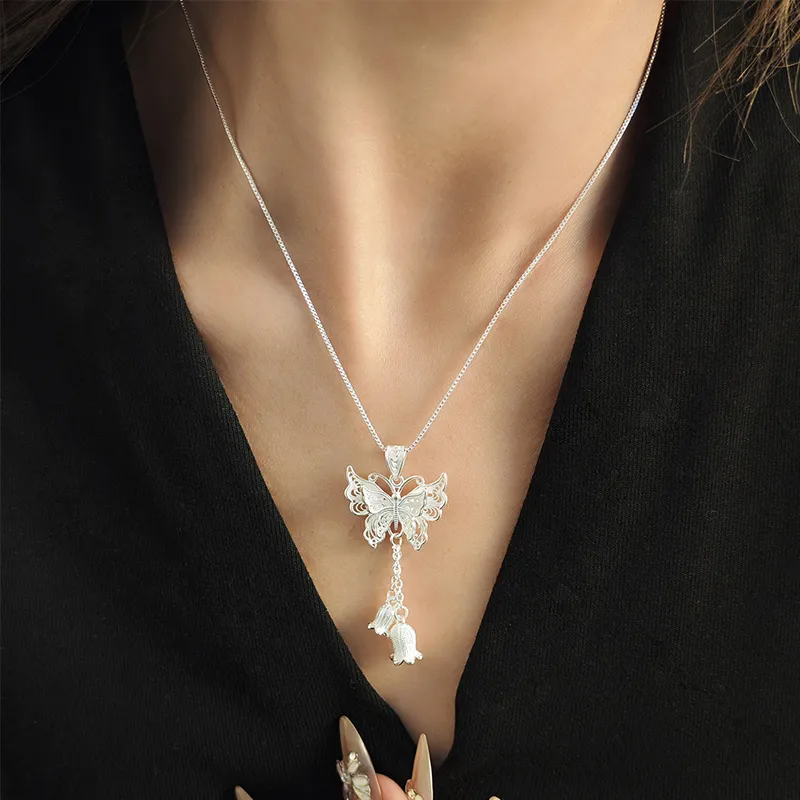 MIDNIGHT MOMENT Alloy Necklaces Women's-1