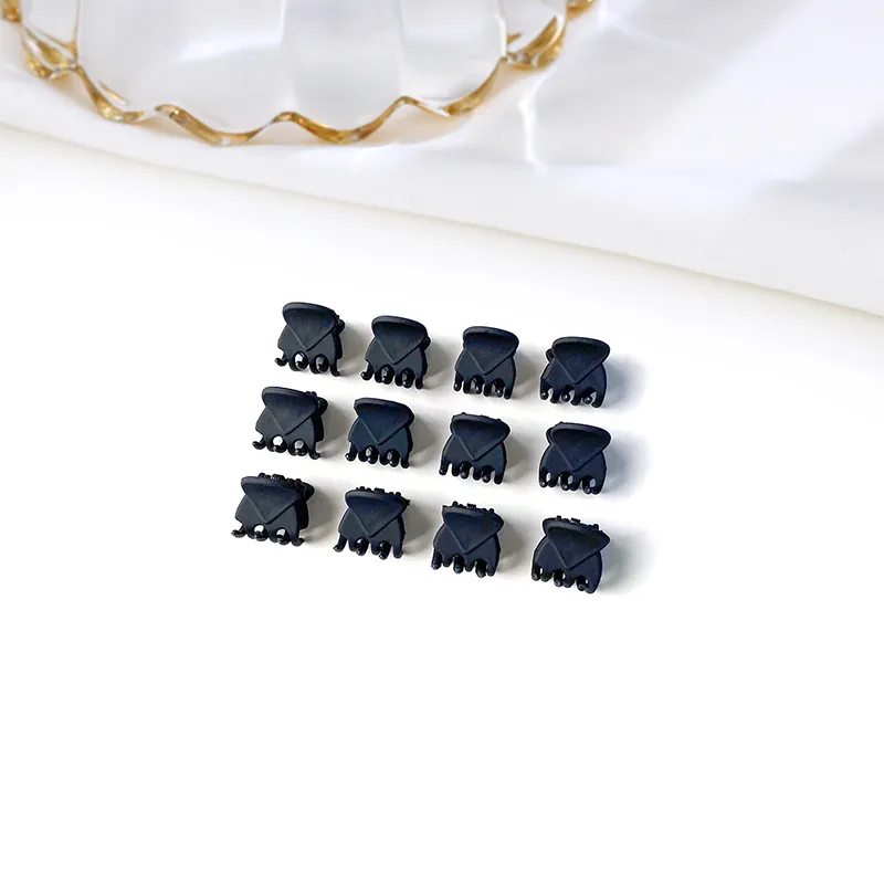 MIDNIGHT MOMENT Plastic Hair Clips Women's Black-4