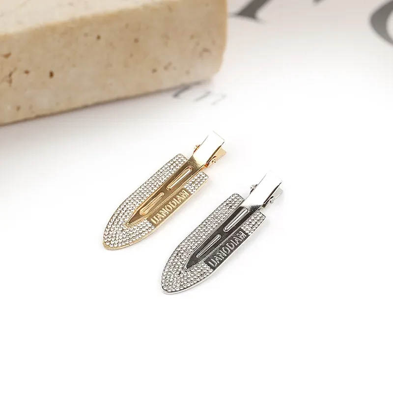 MIDNIGHT MOMENT Alloy Hair Clips Women's-3