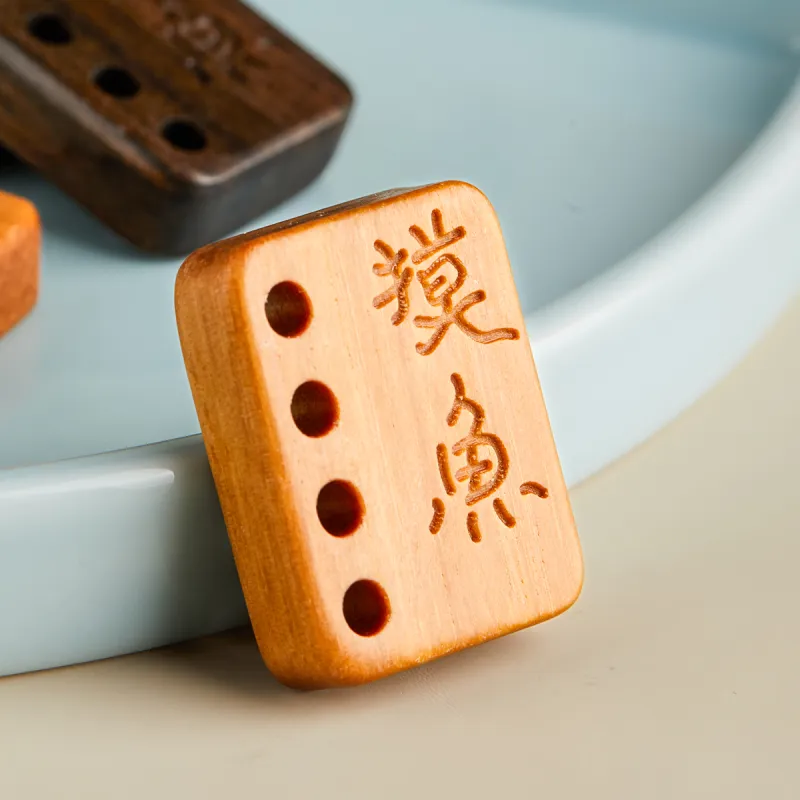 Gianina Ebony Wooden Ornaments Unisex-7