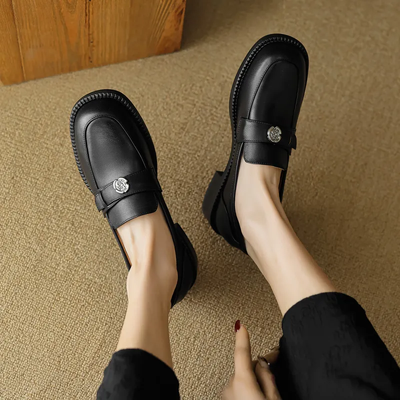 BETSY Loafers Women's Black, White-2