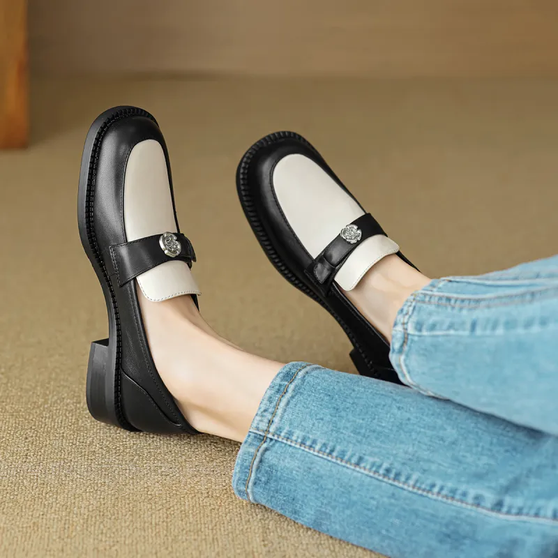 BETSY Loafers Women's Black, White-9