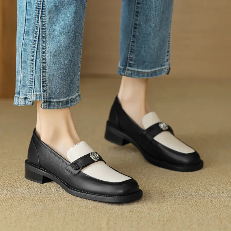 BETSY Loafers Women's Black, White-6