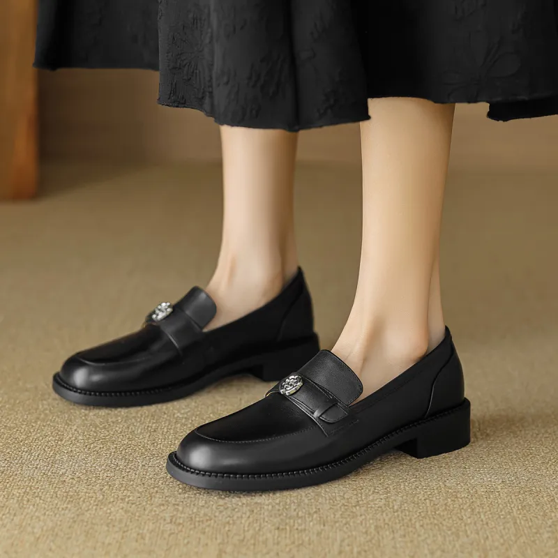 BETSY Loafers Women's Black, White-1