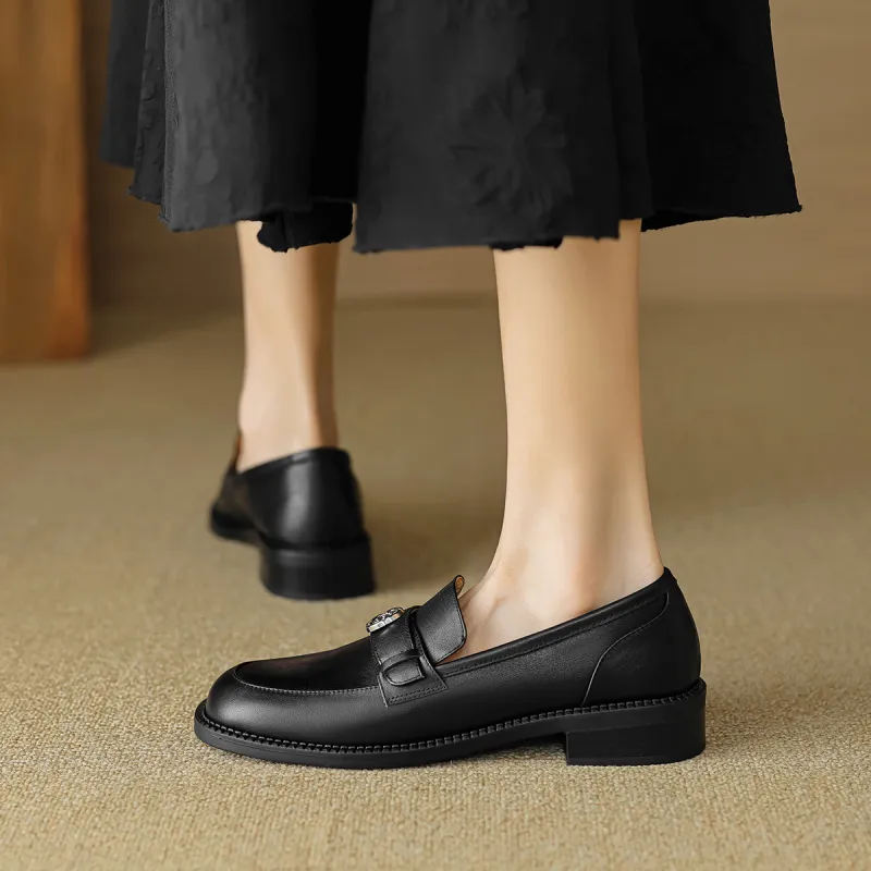 BETSY Loafers Women's Black, White-3