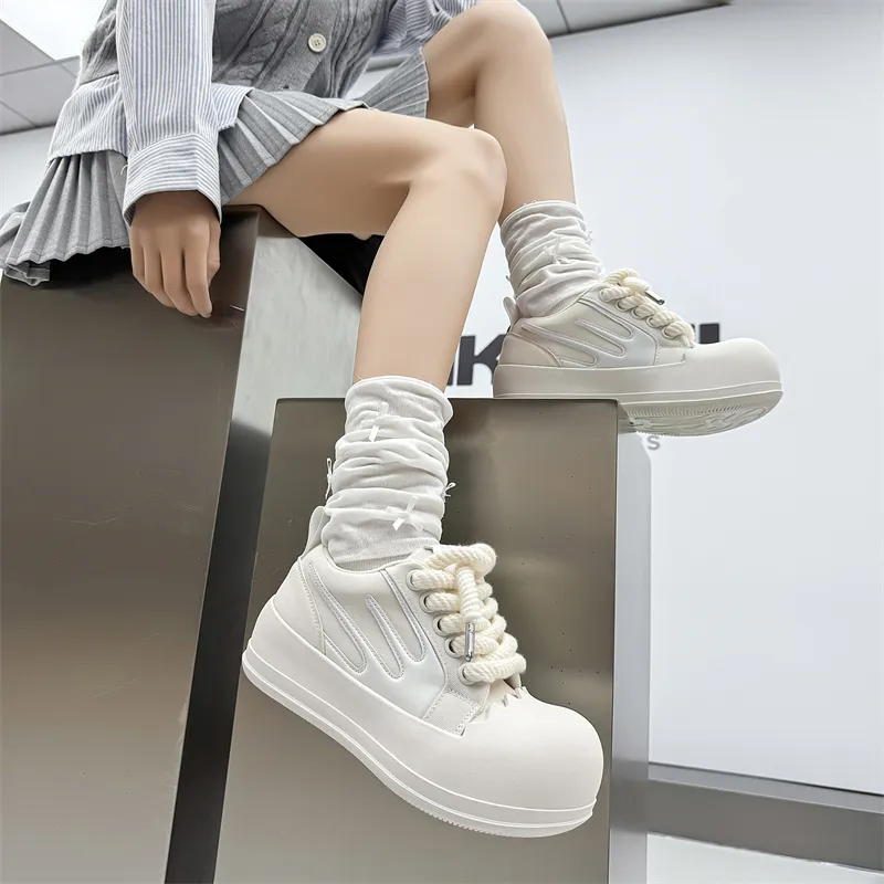 FAPAI Abrasion Resistant Low Top Skateboard Shoes Unisex-14