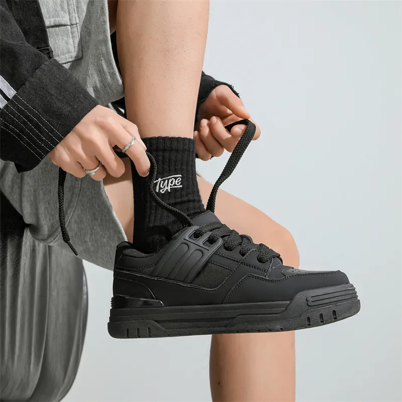 FAPAI Abrasion Resistant Low Top Skateboard Shoes Unisex-7