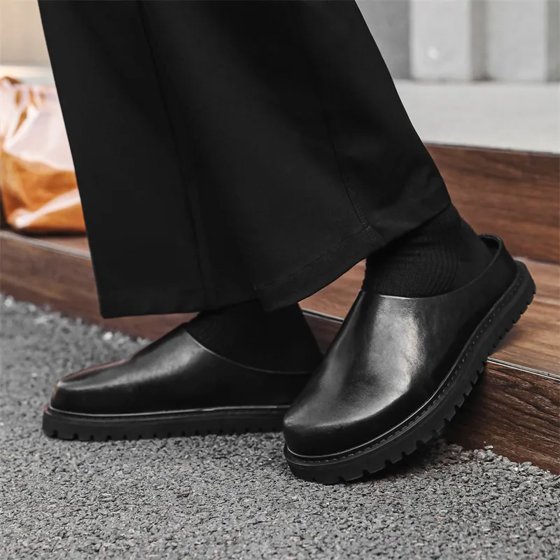 FAPAI Abrasion Resistant Closed Toe Slippers Men's Black-5