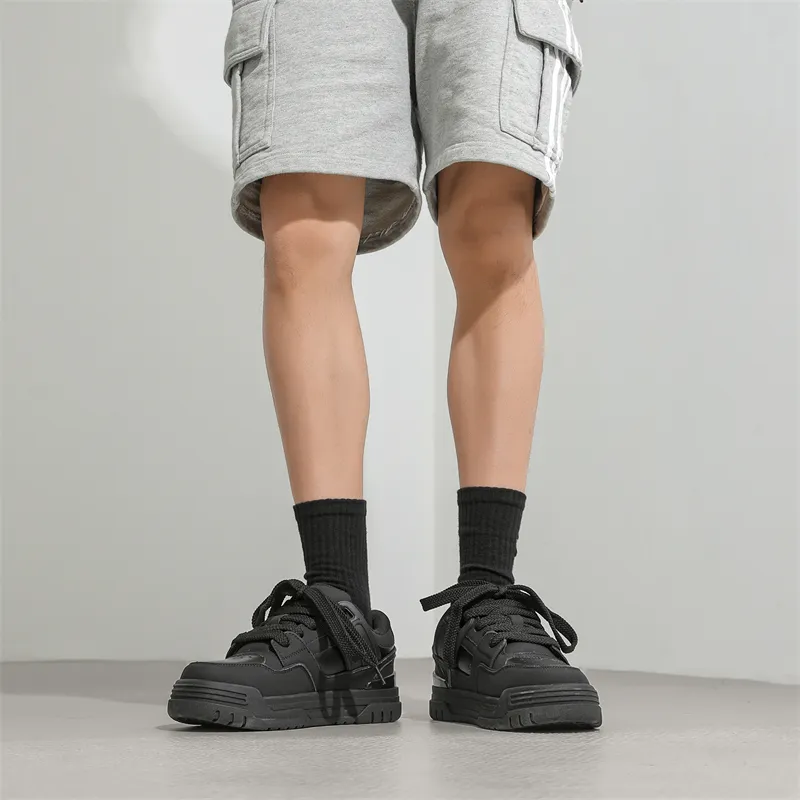 FAPAI Abrasion Resistant Low Top Skateboard Shoes Unisex-8