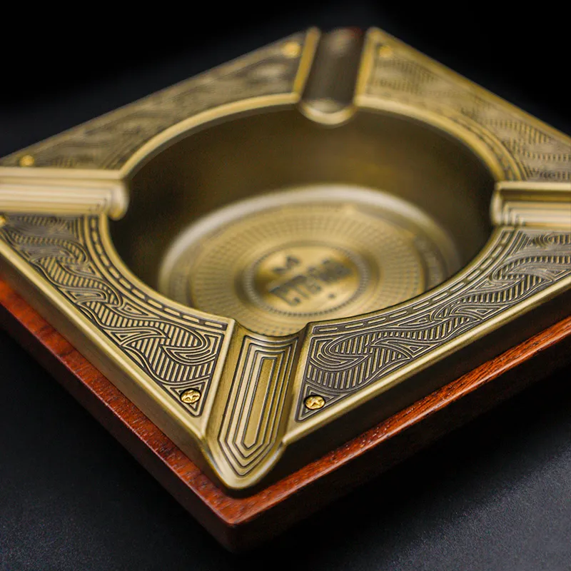 GUEVARA Alloy Slip Resistant Solid Wood Base, Cigar Ashtray, Durable Business And Home Use Silver/Copper-2