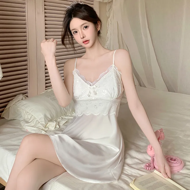 Qiao Ni Tong Nightgown Women's White Moonlight-1