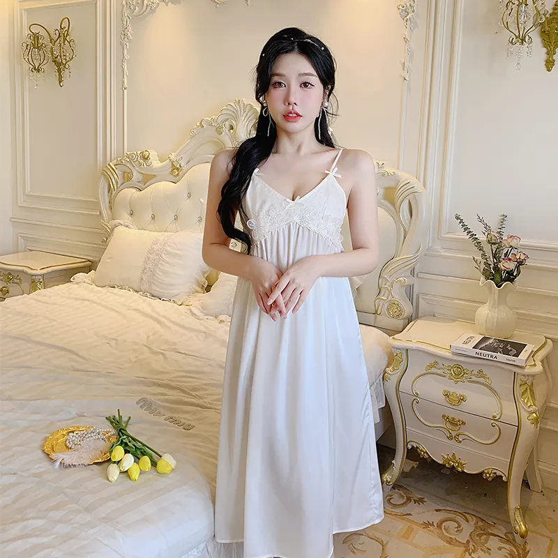 Qiao Ni Tong Nightgown Women's Moon White-2