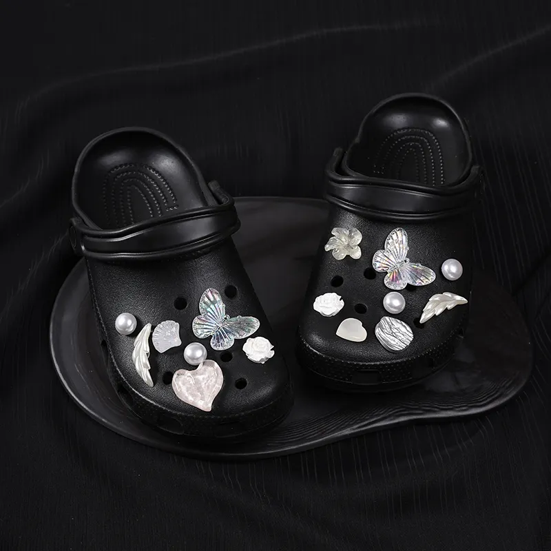 ZUOWEISHIJIA Resin Buckle Shoes With Flowers Unisex-2