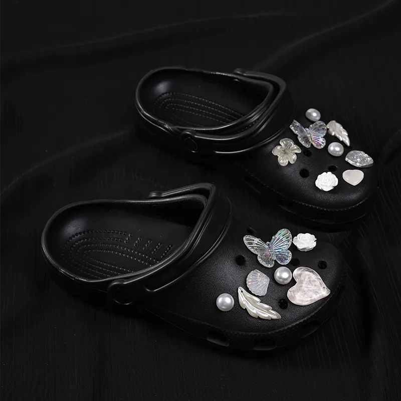 ZUOWEISHIJIA Resin Buckle Shoes With Flowers Unisex-4