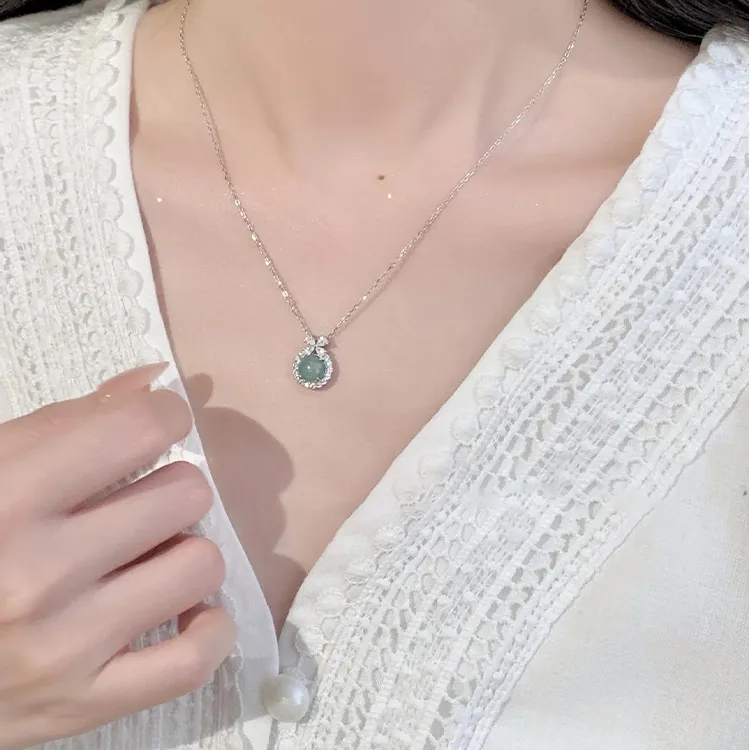 Yagu Glutinous Jade Necklaces Women's-1