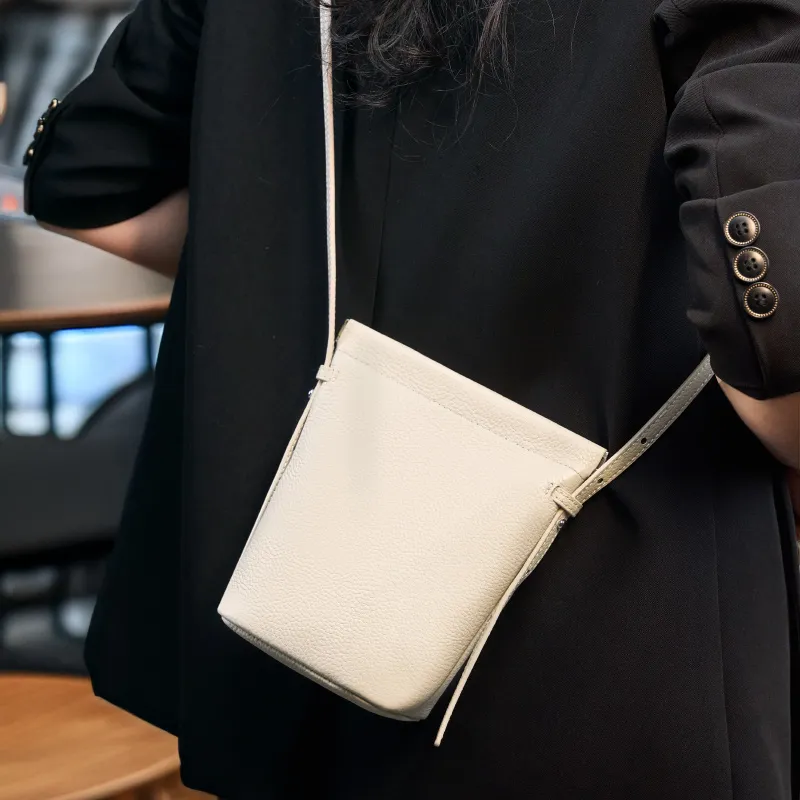 VANDEE Cow Leather Shoulder Bag Regular Women's Multicolor-8