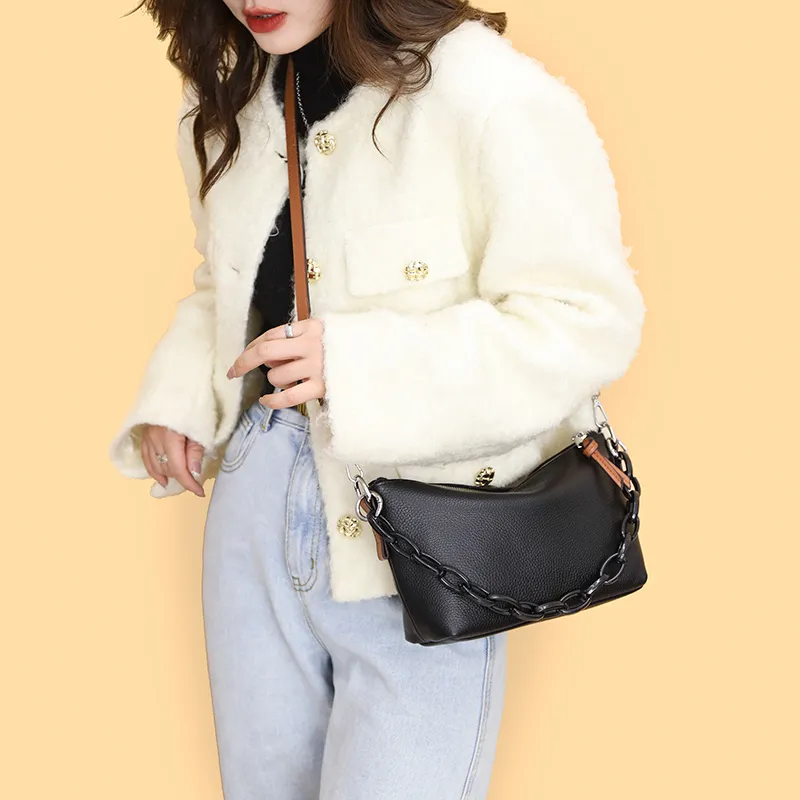 VANDEE Top Grain Cow Leather Crossbody Bag-3