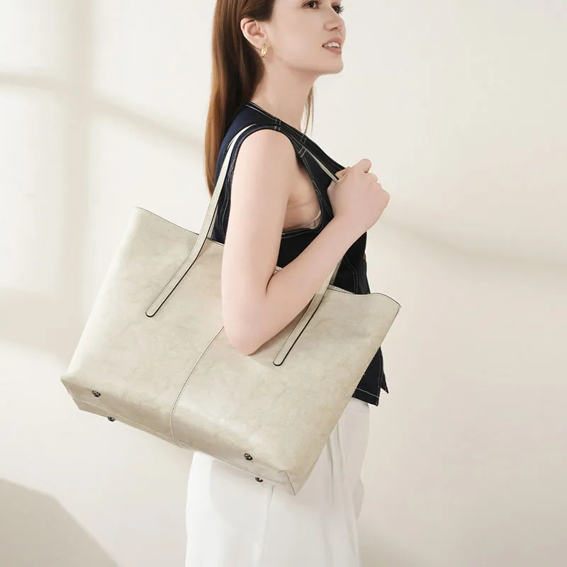 VANDEE Cow Leather Shoulder Bag Women's Multicolor-9