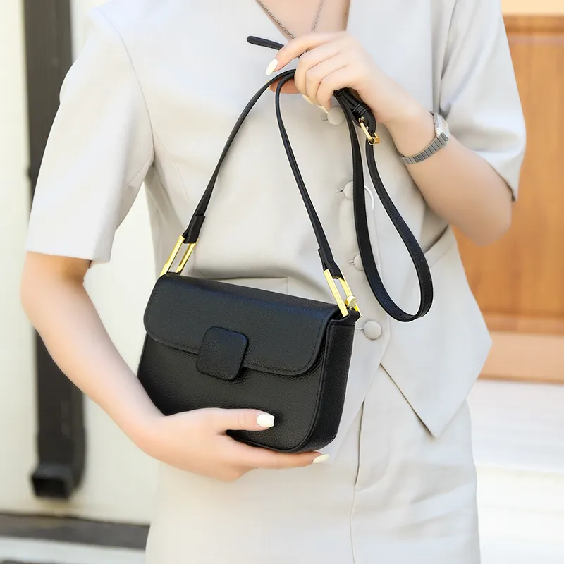 VANDEE Cow Leather Microfiber Shoulder Bag Crossbody Bag Small Size Women's Black-2