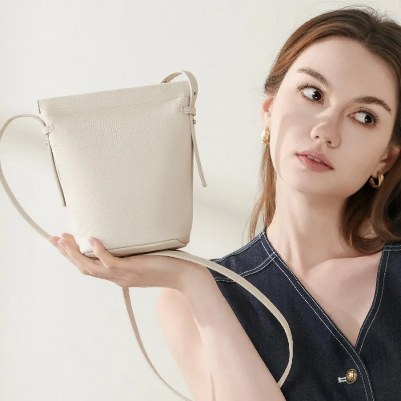 VANDEE Cow Leather Shoulder Bag Regular Women's Multicolor-11