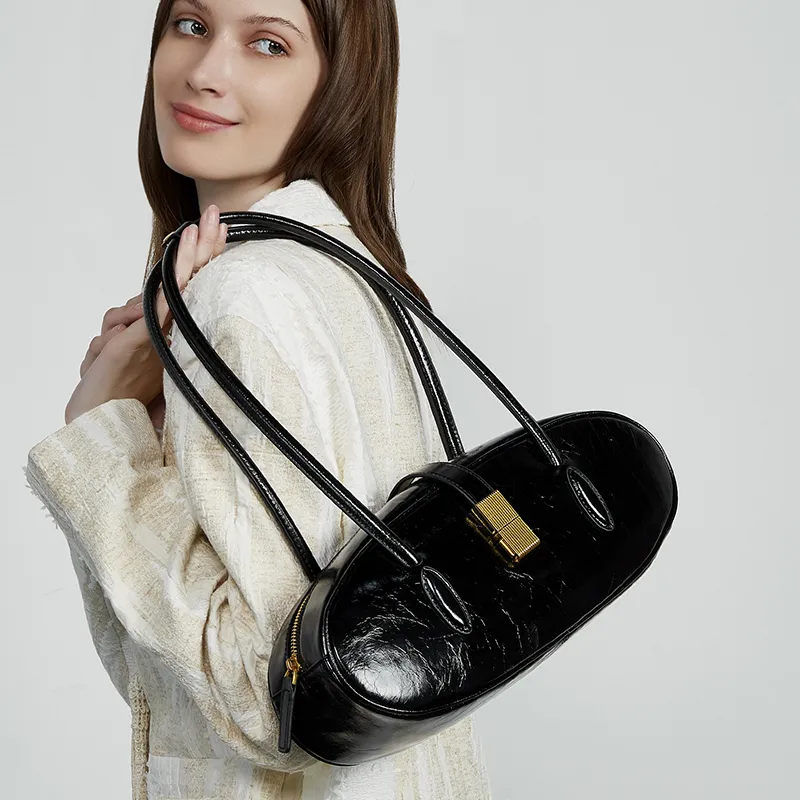 VANDEE Cow Leather Baguette Bag Shoulder Bag Women's Multicolor-1