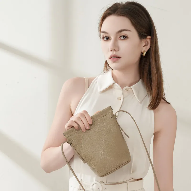VANDEE Cow Leather Shoulder Bag Regular Women's Multicolor-2