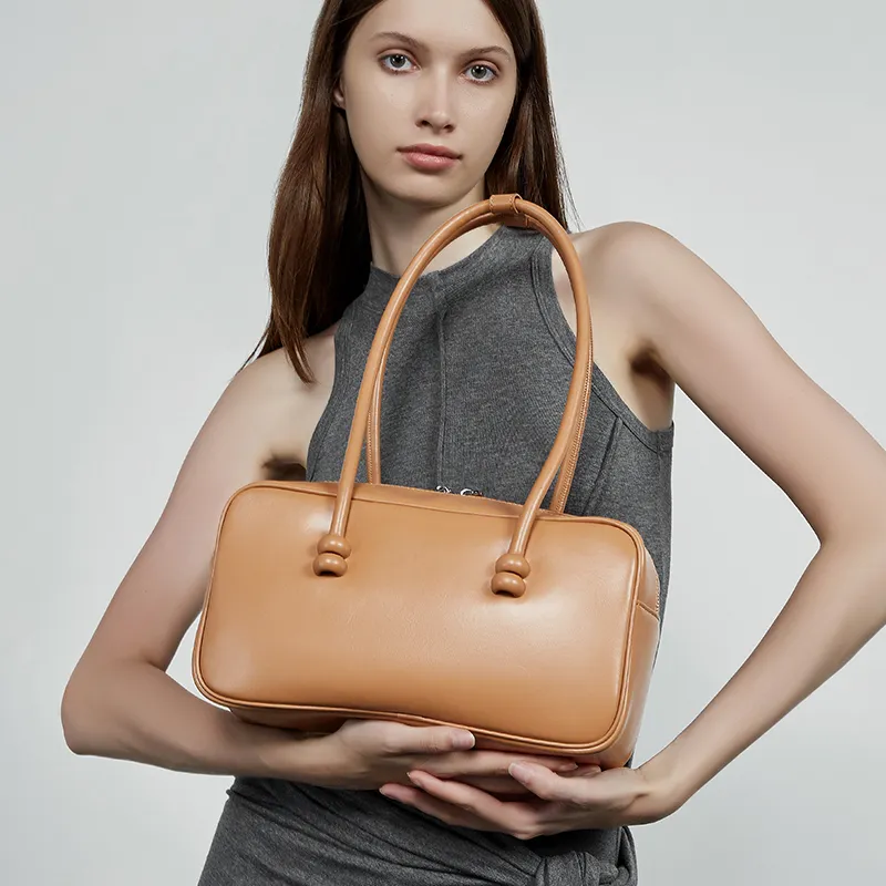 VANDEE Cow Leather Shoulder Bag Women's Multicolor-1