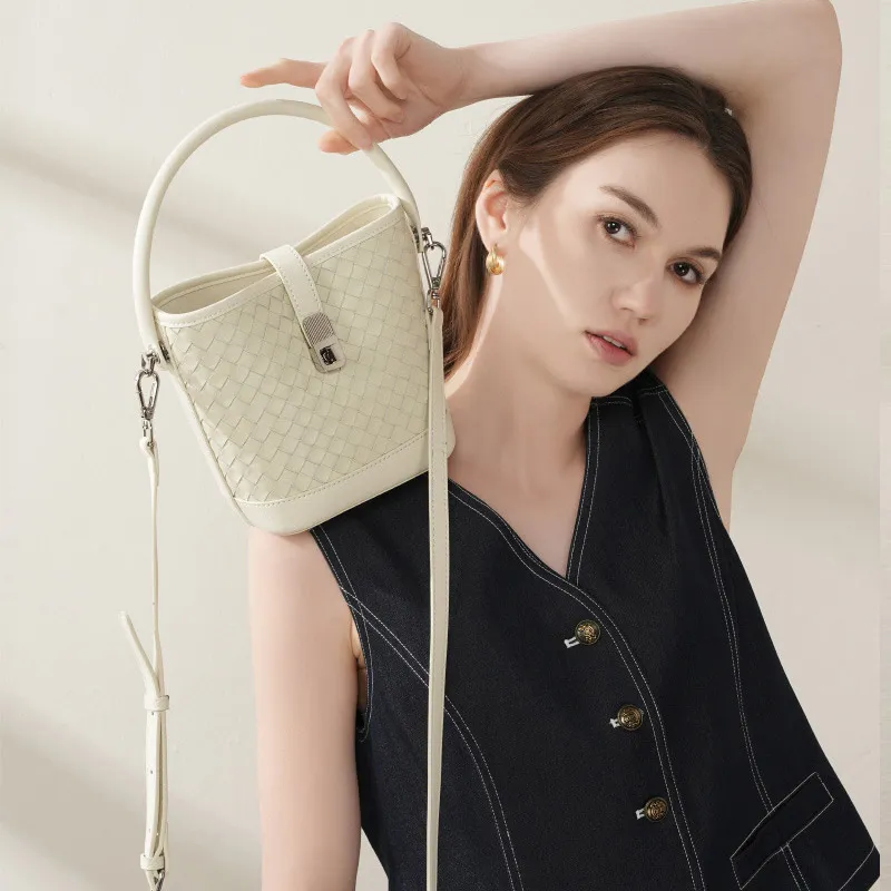 VANDEE Top Grain Sheepskin Bucket Bag, Shoulder Bag, Crossbody Bag, Handbag Women's Multicolor-3