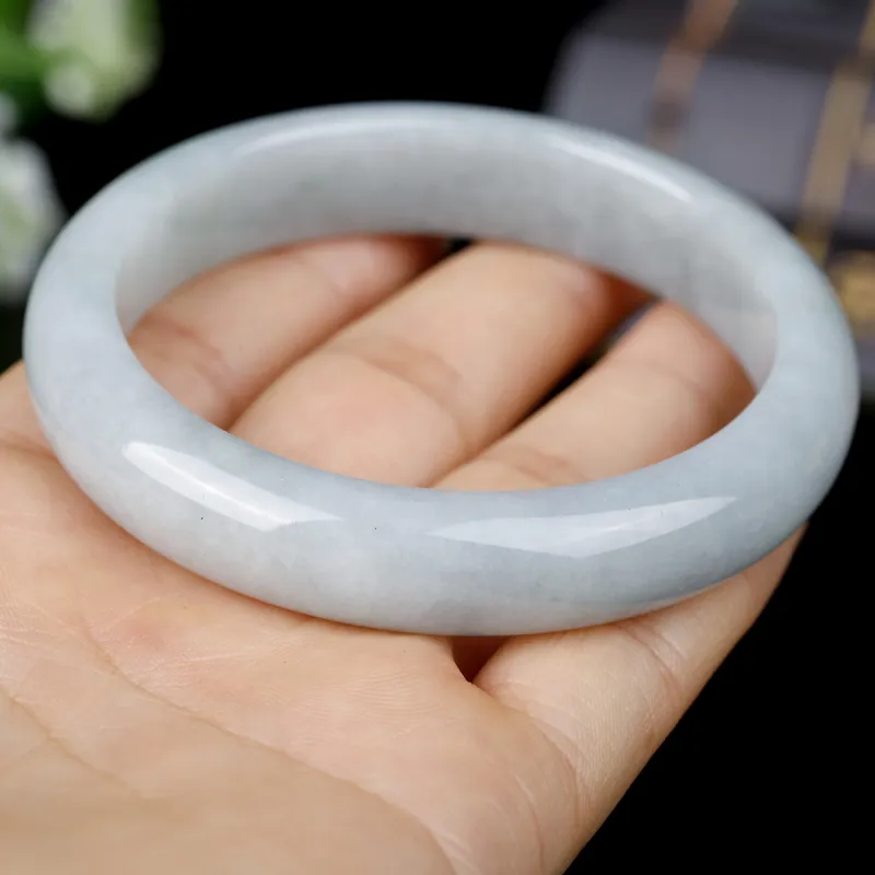 Yi Zhen Ge Glutinous Jade Jadeite Bangles Women's-1
