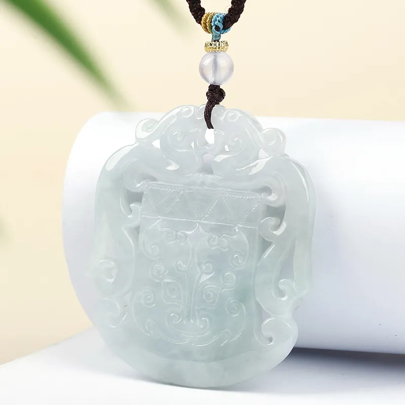 Yi Zhen Ge Glutinous Jade Jadeite Necklaces Unisex-2