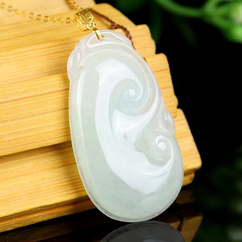 Yi Zhen Ge Ice Glutinous Jadeite Pendants Unisex-3