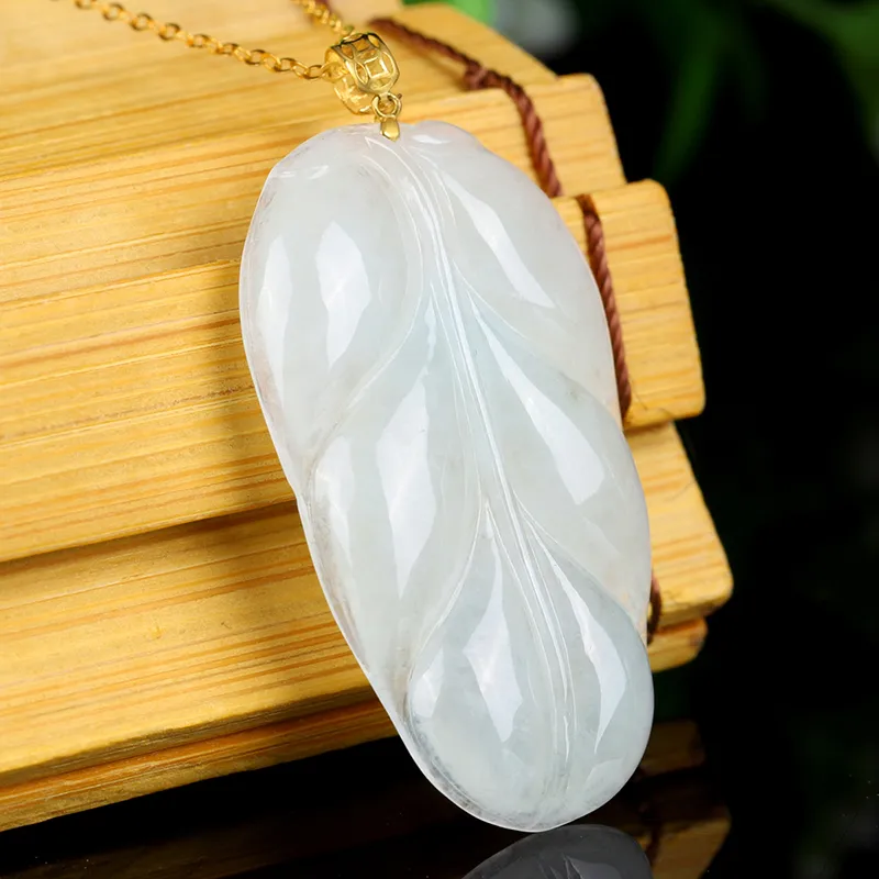 Yi Zhen Ge Glutinous Jade Jadeite Pendants Unisex-4