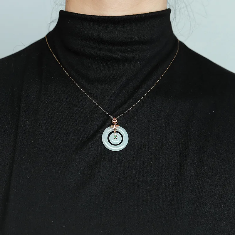 Yi Zhen Ge Glutinous Jade Jadeite Pendants Unisex-5