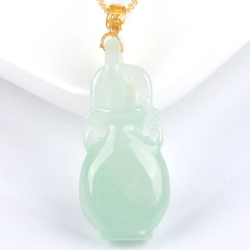 Yi Zhen Ge Ice Glutinous Jadeite Necklaces Unisex-3