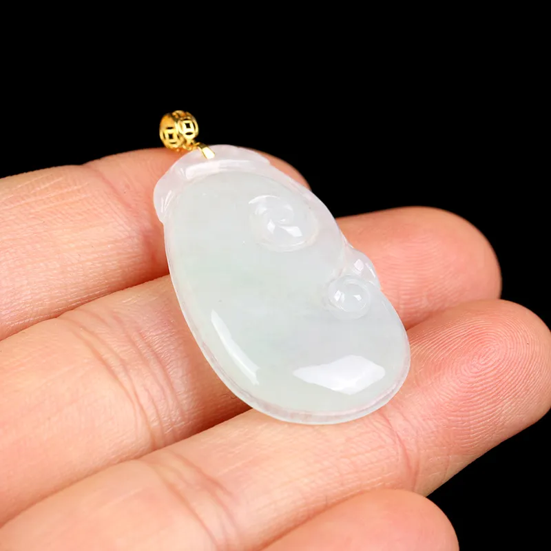 Yi Zhen Ge Ice Glutinous Jadeite Pendants Unisex-6