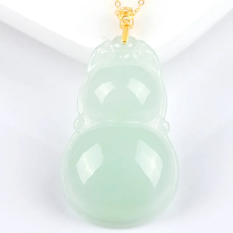 Yi Zhen Ge Jadeite Necklaces Unisex-7