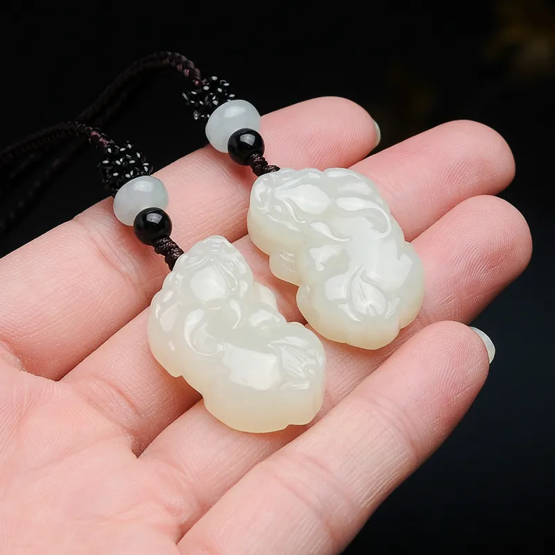 Yi Zhen Ge Hetian Jade Pendants White Jade Unisex-6