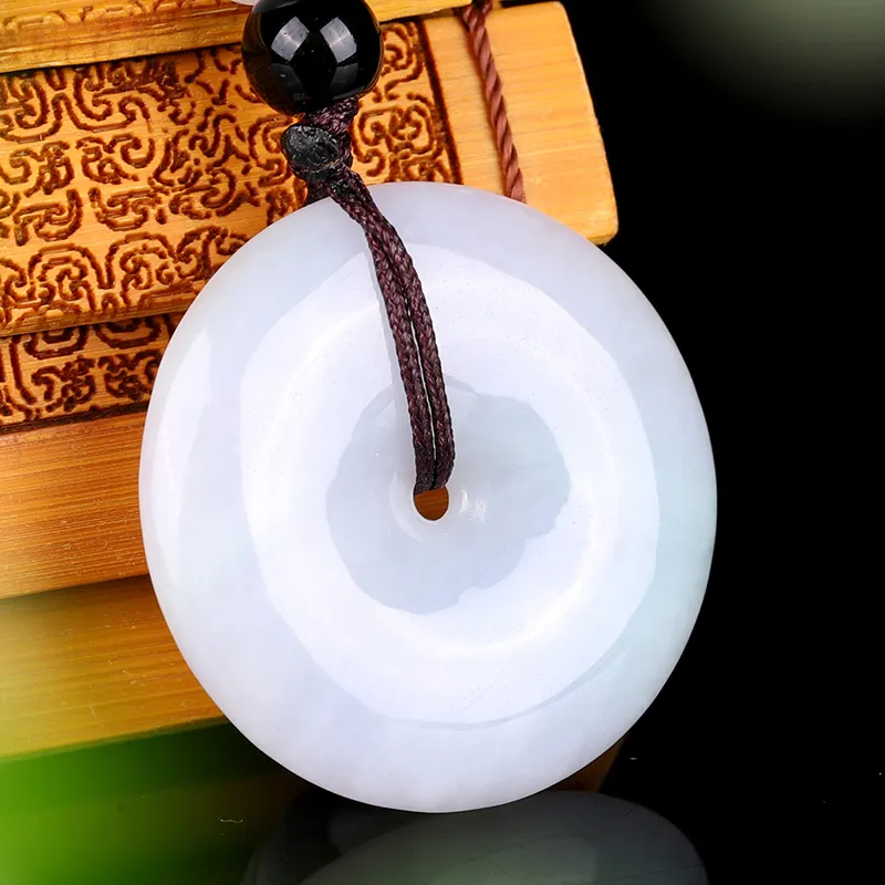Yi Zhen Ge Ice Glutinous Jadeite Pendants Unisex-1