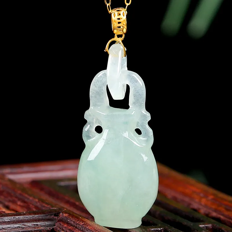 Yi Zhen Ge Ice Glutinous Jadeite Necklaces Unisex-6